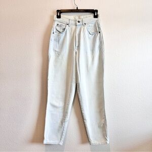 Vintage Chic Jeans Women’s 10 Petite High Rise Mom Jeans Light Wash Tapered USA